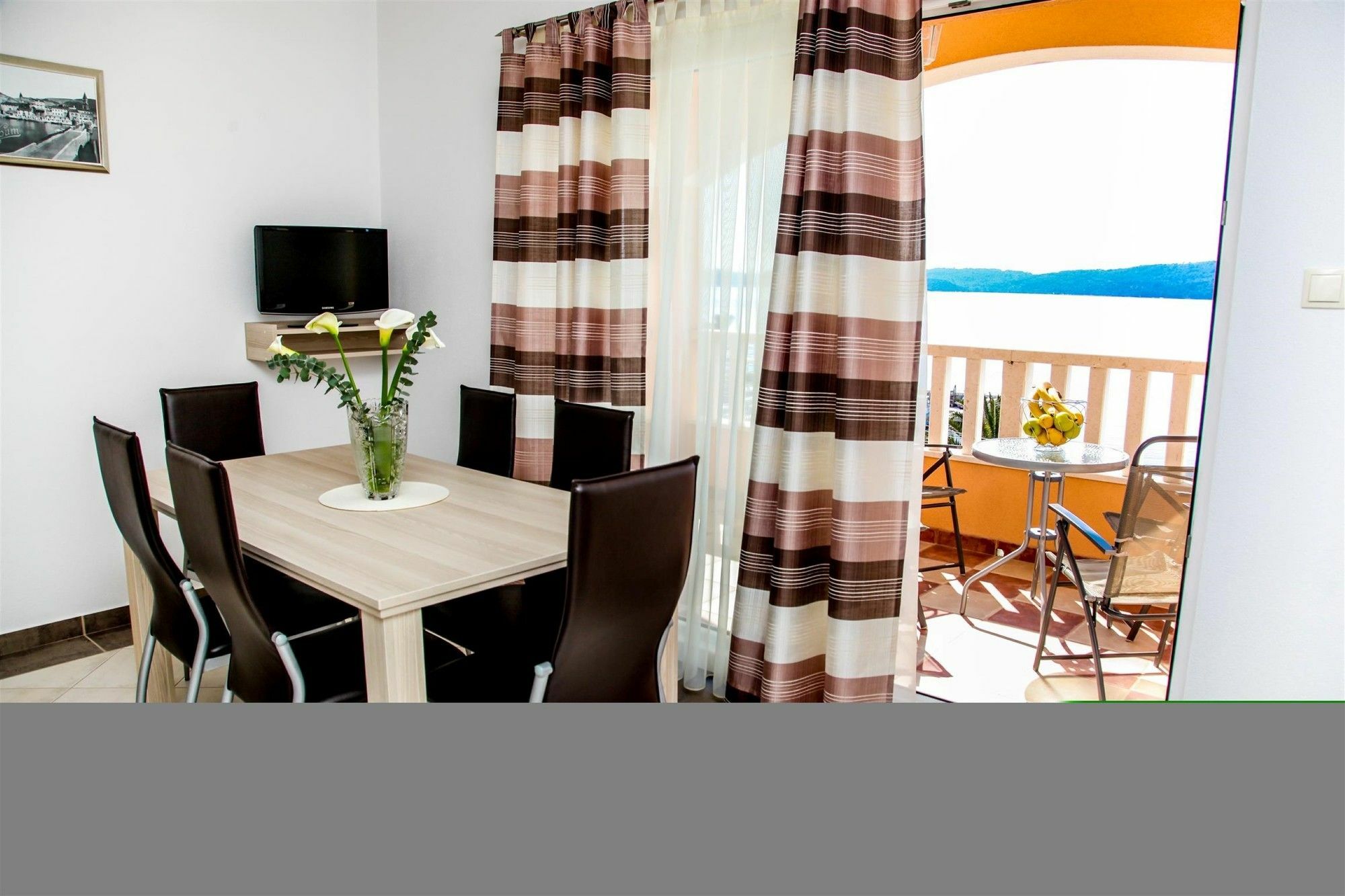 Kaja - Right Next To The Beach Trogir Exterior photo