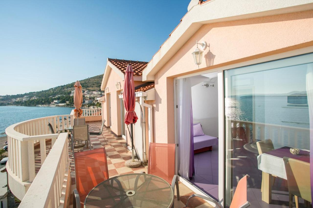 Kaja - Right Next To The Beach Trogir Exterior photo